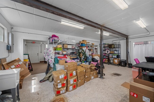 Building Photo - 1801 Avenue L