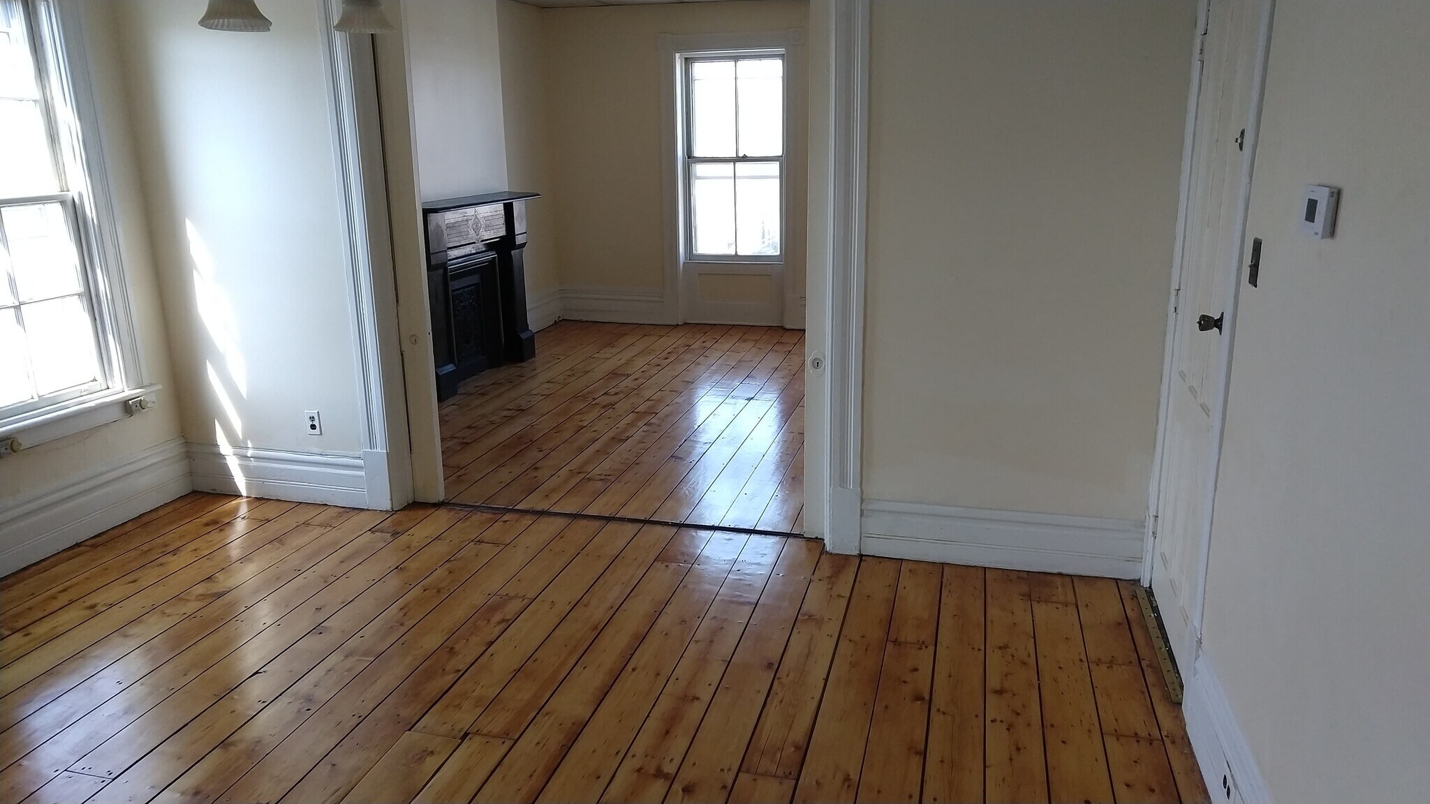 Building Photo - 310 3rd St