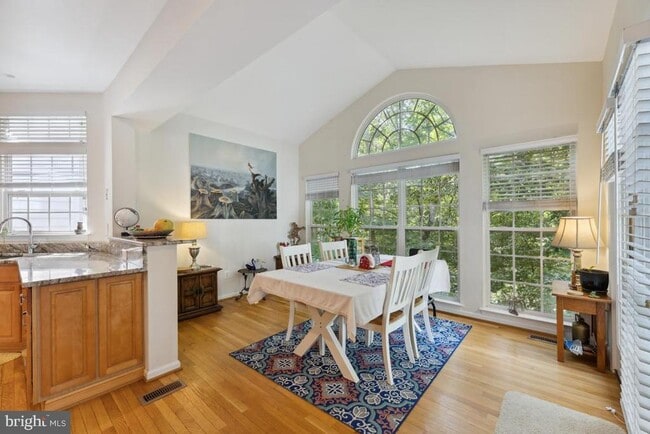 Building Photo - 9168 Stonegarden Dr