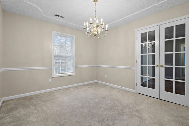 Building Photo - Large Home in Harvest