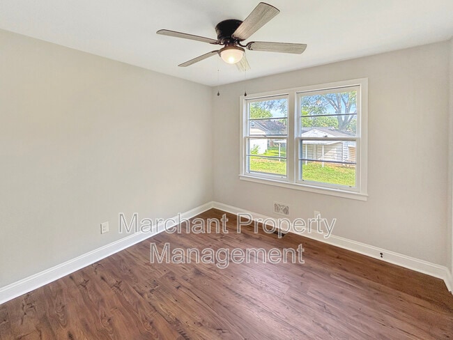 Building Photo - 308 Gordon St Ext