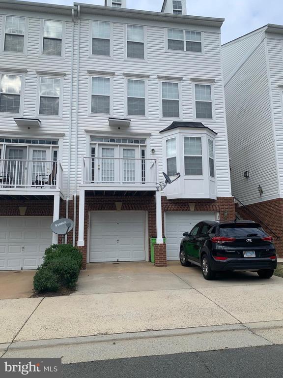 Building Photo - 13530 Davinci Ln