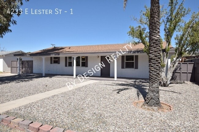 Building Photo - Modern and Spacious 3 Bed 2 Bath with Desi...