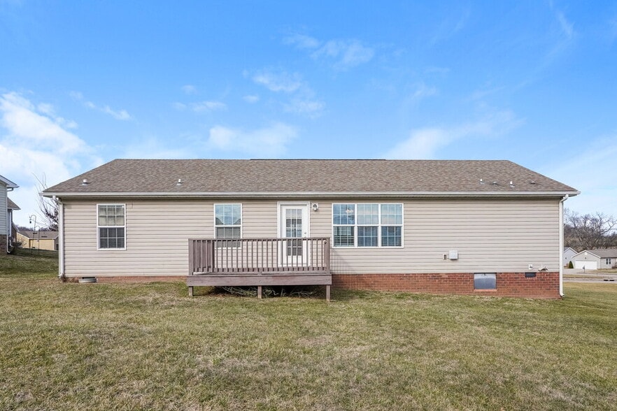 Building Photo - 2003 Vancroft Cir