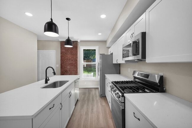 Building Photo - 4112 Kirby