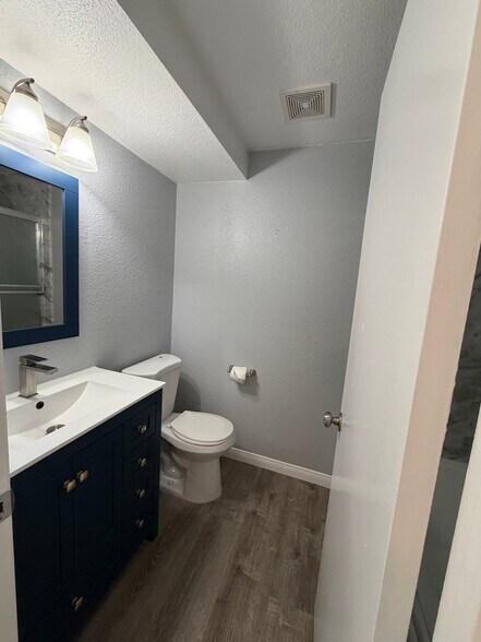 Building Photo - 2873 Casey St
