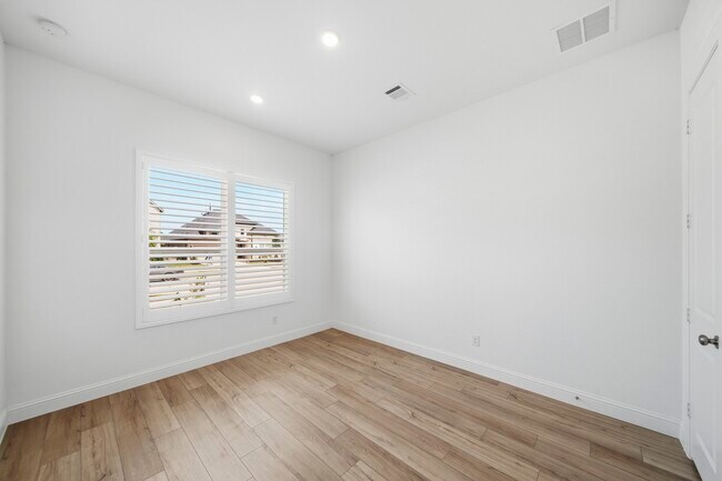 Building Photo - 4619 Sleepy Retreat Trl