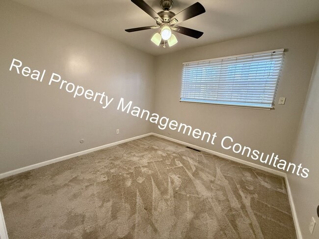 Building Photo - 2 Bedroom In Westport Rent Special