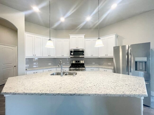 Building Photo - 3002 Pronghorn Dr