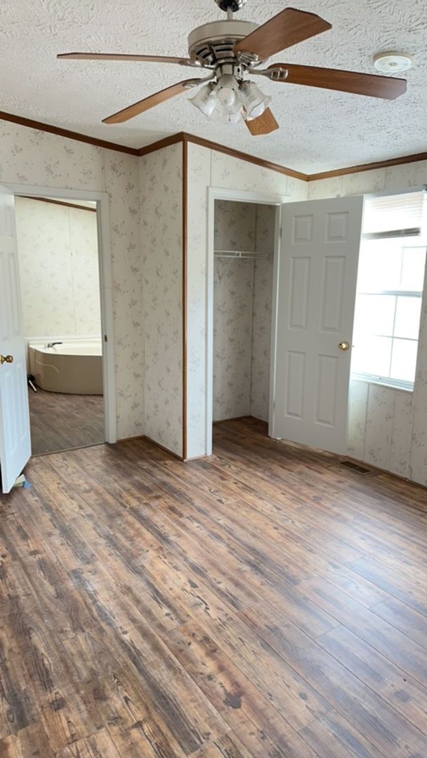 Building Photo - 502 Wagon Wheel Rd