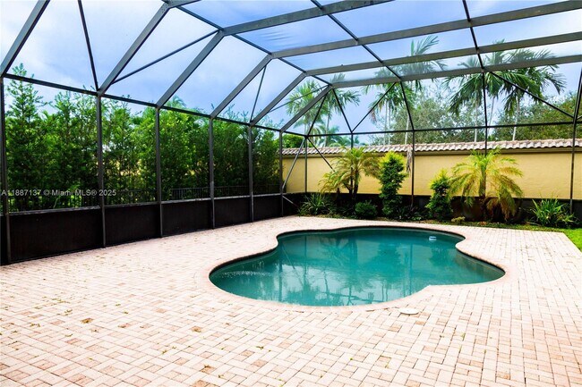 Building Photo - 18520 SW 39th St