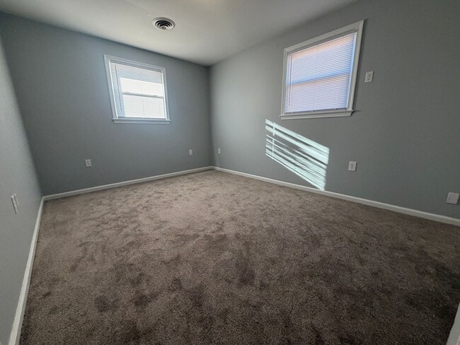 Building Photo - Adorable Rancher