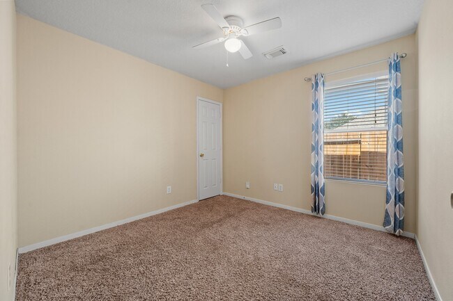 Building Photo - 15519 Elm Leaf Pl