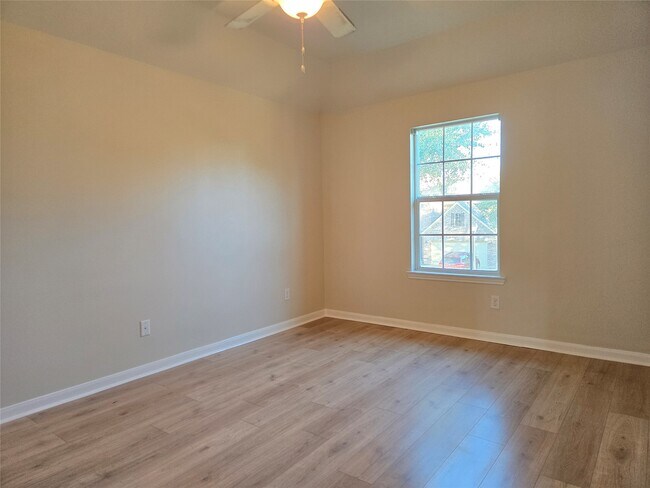 Building Photo - 26819 Granite Valley Ln