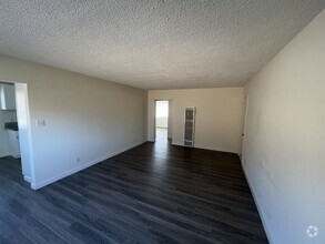 Building Photo - 1335 Lemon St