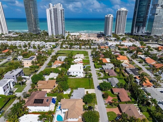 Building Photo - 261 188th St