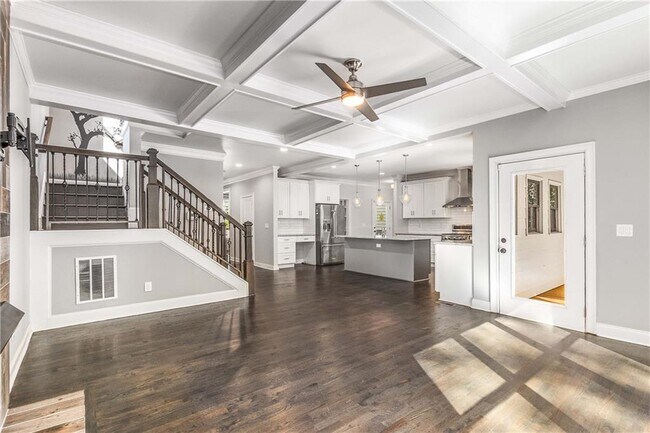 Building Photo - 207 Mellrich Ave NE