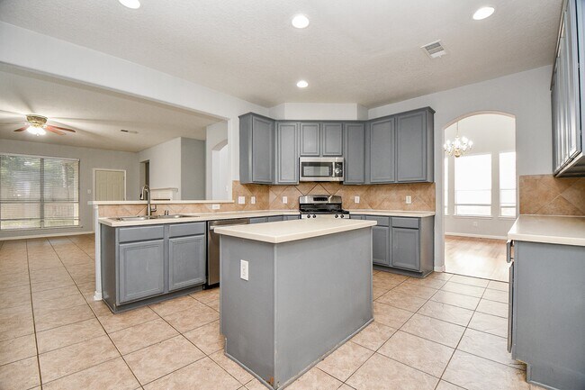 Building Photo - 3019 Red Oak Leaf Trail