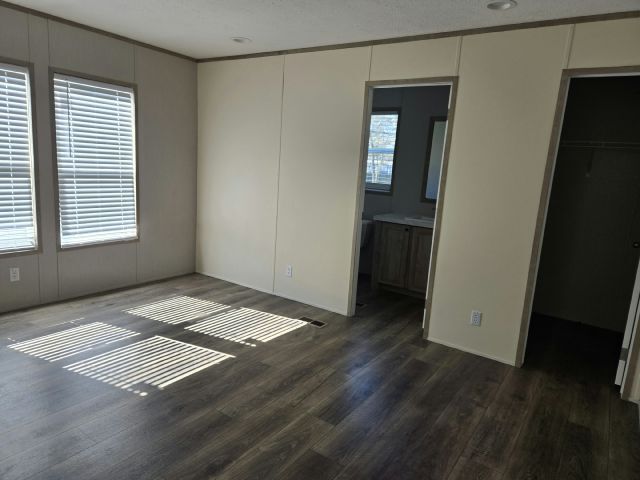 Building Photo - 1325 Wenlon Dr