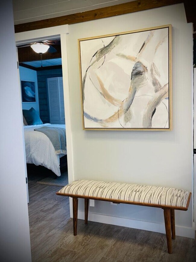 Building Photo - 605 Kensington Pl