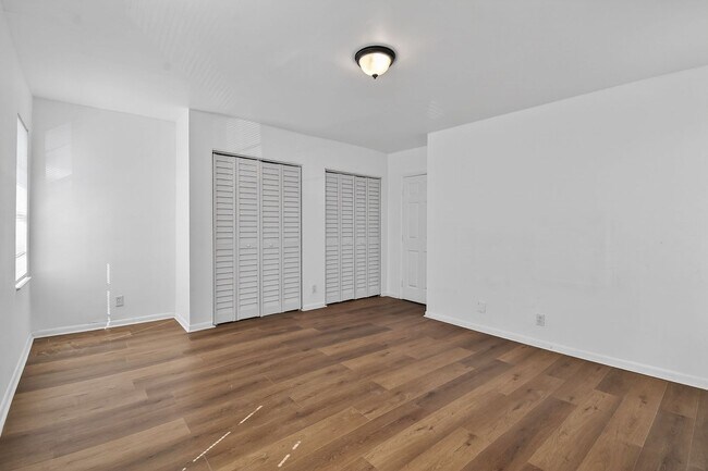 Building Photo - 635 6th St