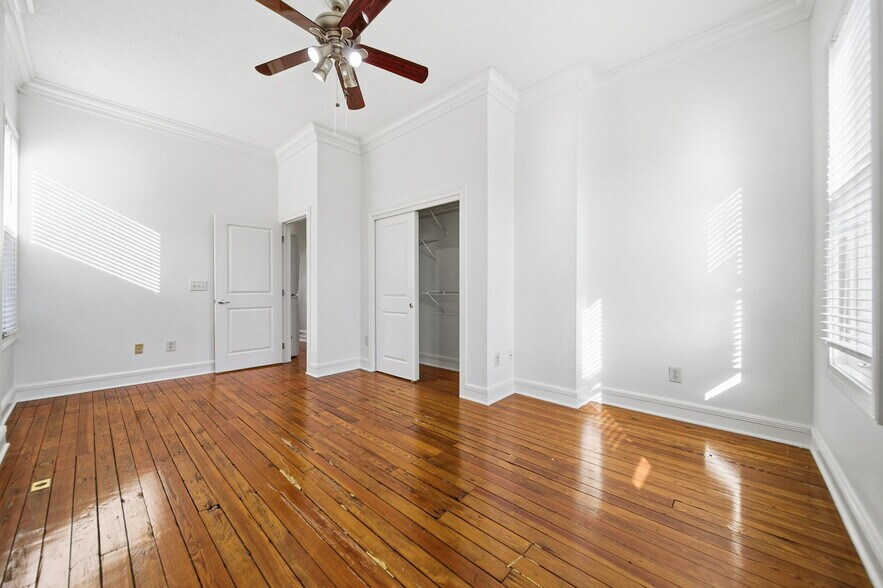 Building Photo - 1153 Jaeger St