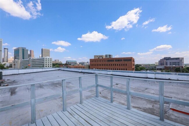 Building Photo - 161 Mangum St SW