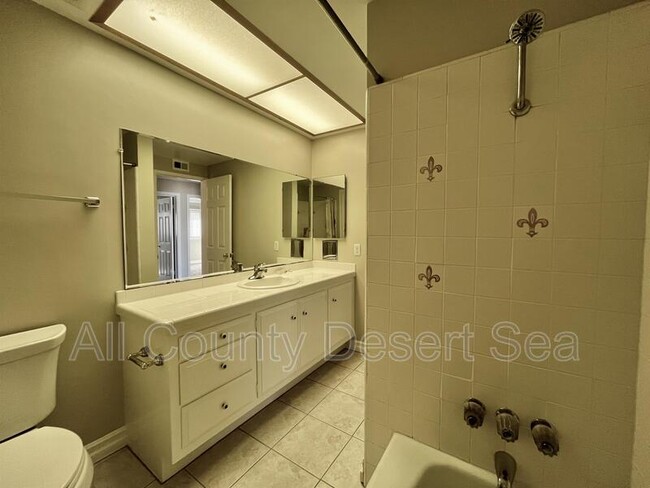 Building Photo - 6822 Lafayette Dr