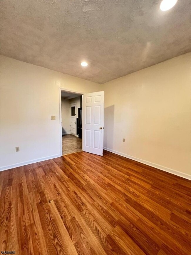 Building Photo - 285 Rutherford Ave