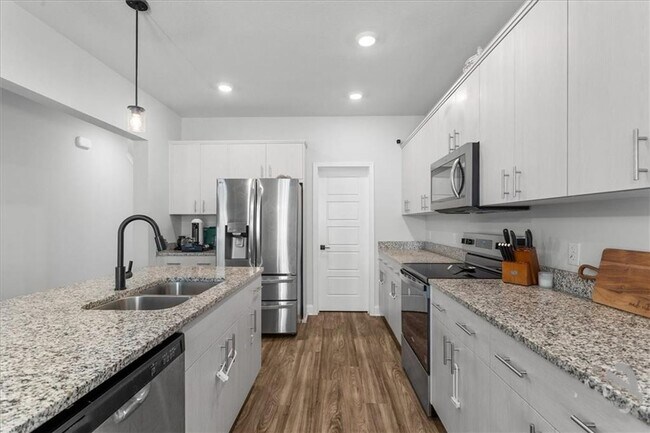 Building Photo - 291 Timberlake Dr