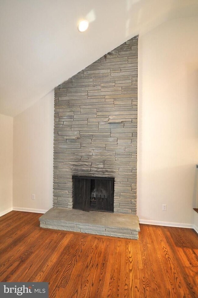 Building Photo - Beautiful Renovated Home in North Wilmington