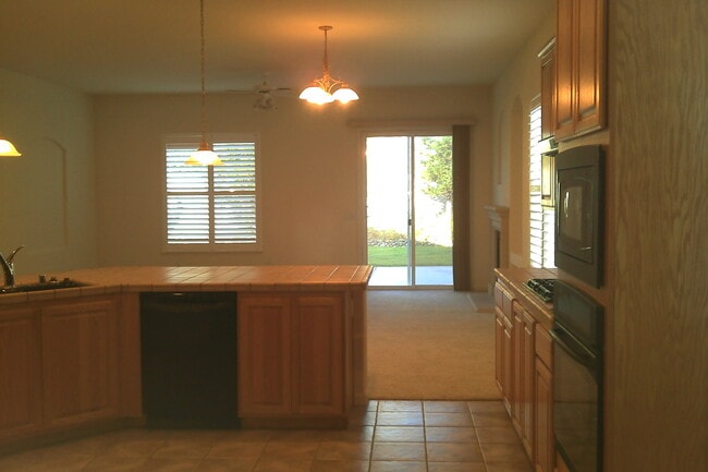 Building Photo - 6503 Kingbird Ct