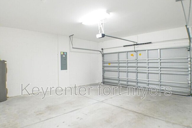 Building Photo - 9143 Leatherwood Loop