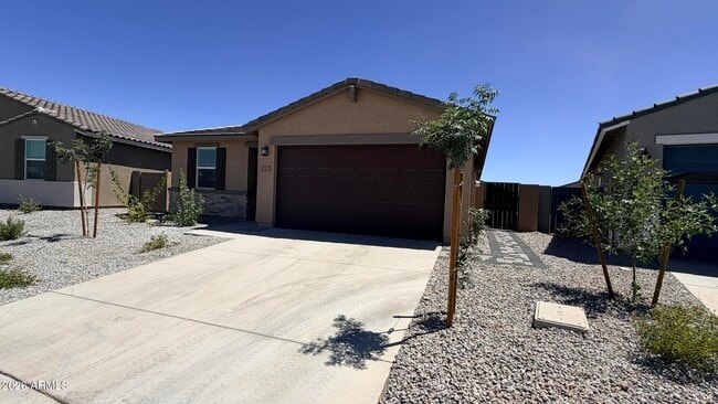 Building Photo - 37043 W Vera Cruz Dr