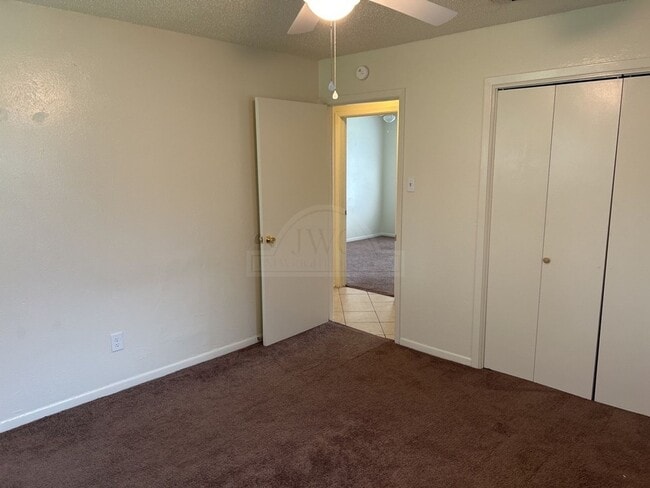 Building Photo - 1811 Janis Dr