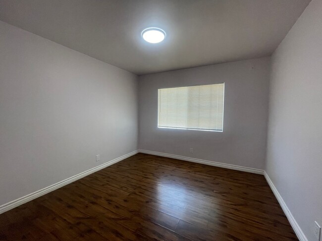 Building Photo - Littlerock 3 Bedroom