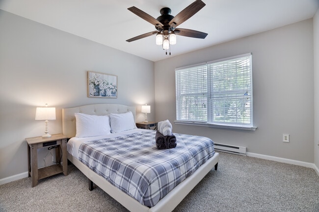 Building Photo - 49 Driftwood Dr