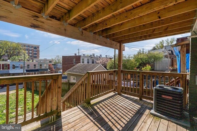 Building Photo - 3819 Roland Ave