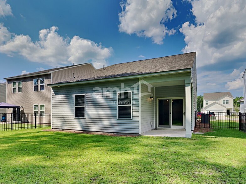 Building Photo - 192 Orion Way