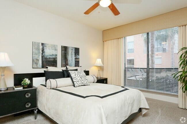 Building Photo - 2401 S Gessner Rd