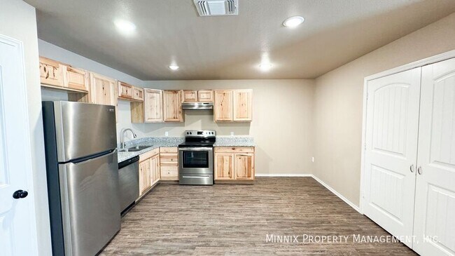 Building Photo - 2516 N Ave O