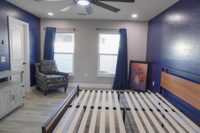 Building Photo - 293 Monte Cristo Blvd