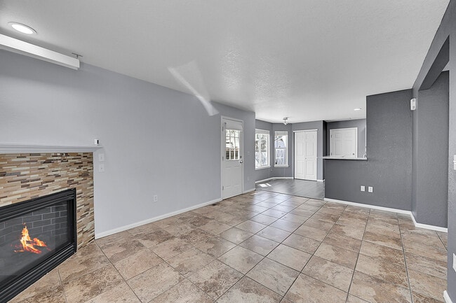 Building Photo - 6431 Raleigh Ct