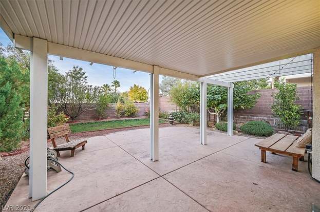 Building Photo - 2290 Bull Lake Dr