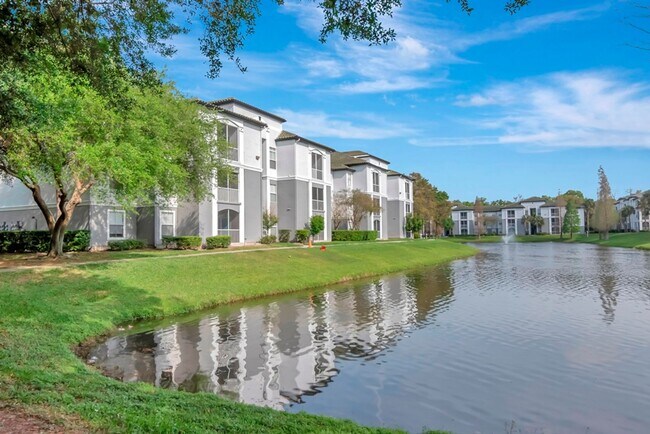 Building Photo - Remodeled and Upgraded -2nd Floor - 1 Bed 1 Bath Condo For Lease