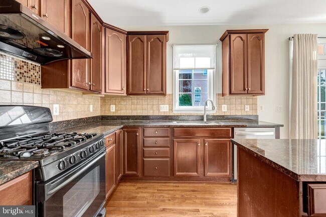 Building Photo - 9001 Merlot Ct