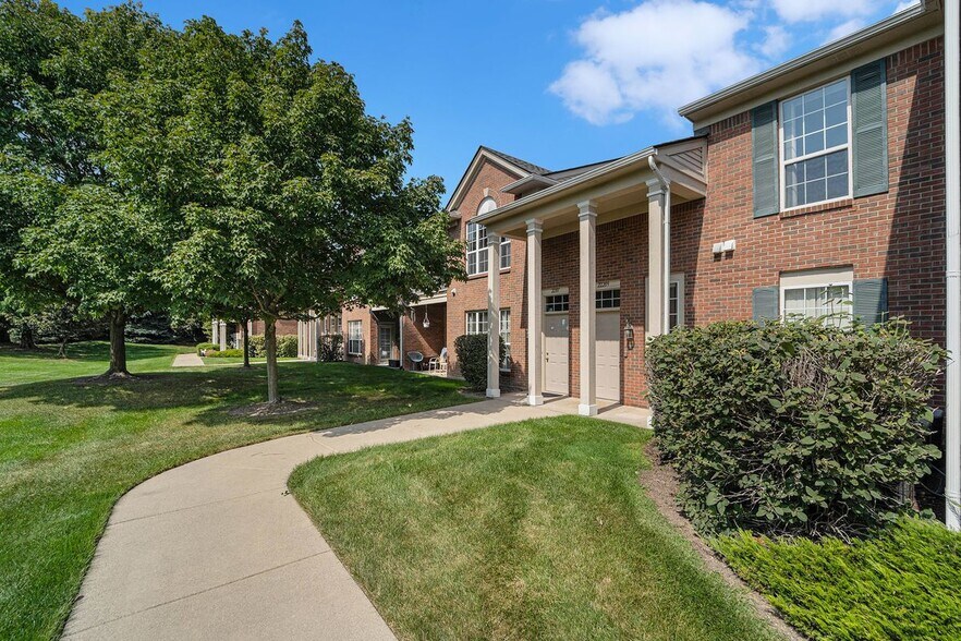 Building Photo - 22209 Chesapeake Cir