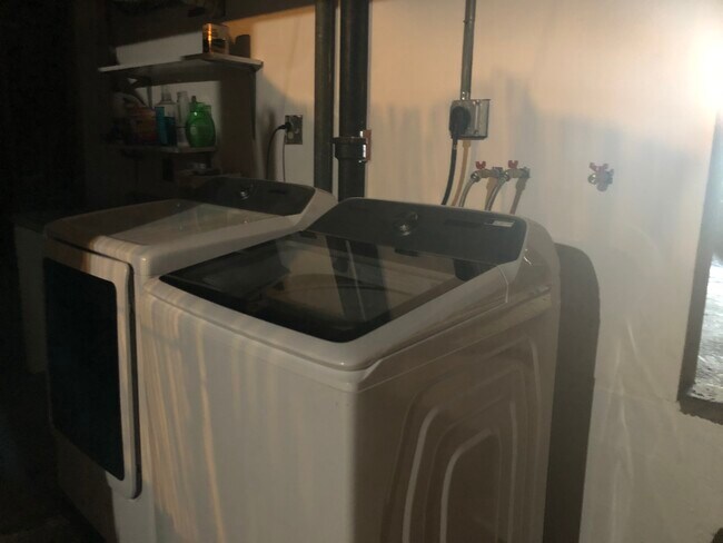 Building Photo - 2233 Taraval St