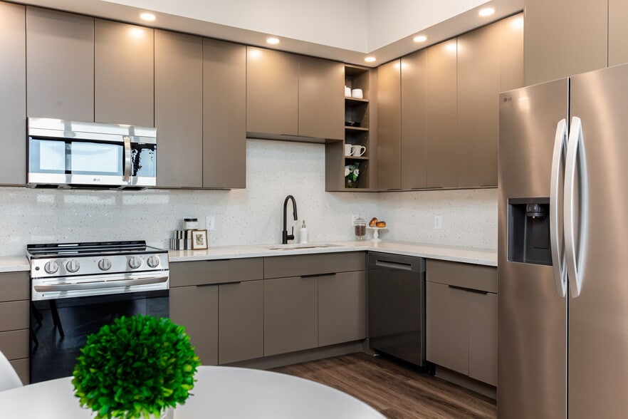Building Photo - Liberty Tower Residences