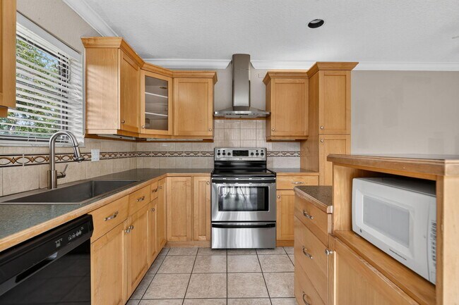 Building Photo - 110 N Delaware Blvd